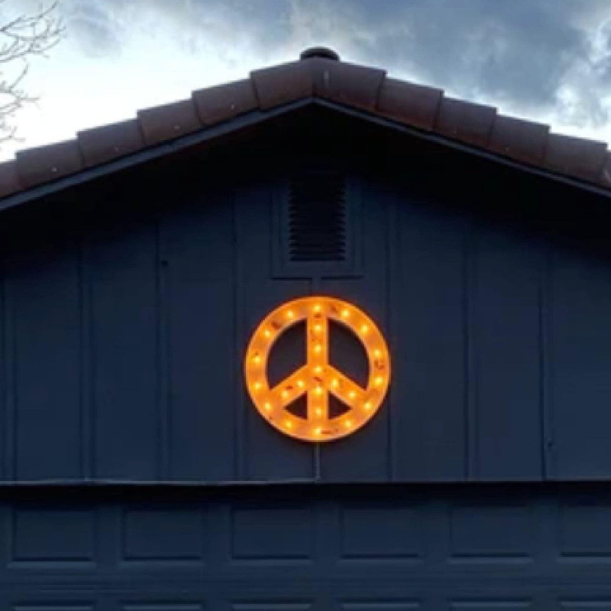 Large metal marquee peace sign old vintage style lighted peace sign steel..........kids teens game room home decor outdoor christmas