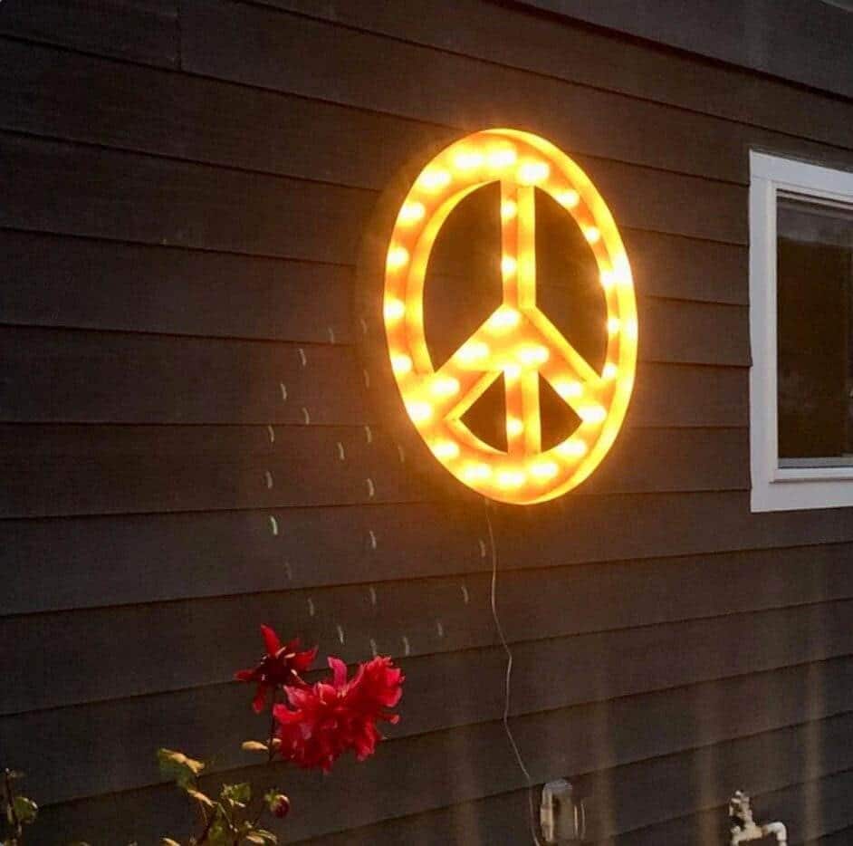 Large metal marquee peace sign old vintage style lighted peace sign steel..........kids teens game room home decor outdoor christmas